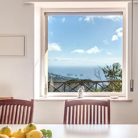 Sea View House בית נופש מסה לוברנסה