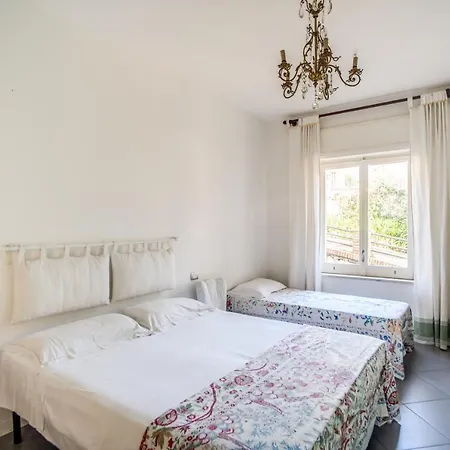 בית נופש Sea View House מסה לוברנסה