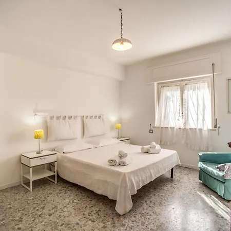 בית נופש Sea View House מסה לוברנסה
